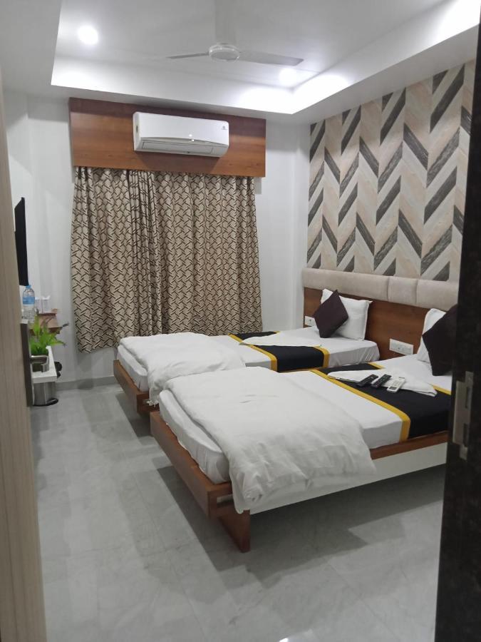 Hotel Fun City Navsari Exterior foto